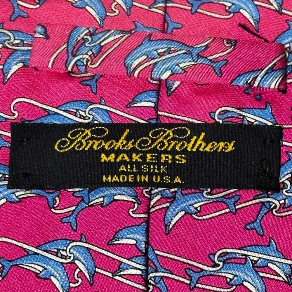 Brooks Brothers Necktie Men OS Pink‎ Dolphin Animal Print Silk USA Preepy Resort